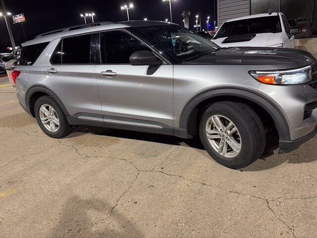 2022 FORD Explorer