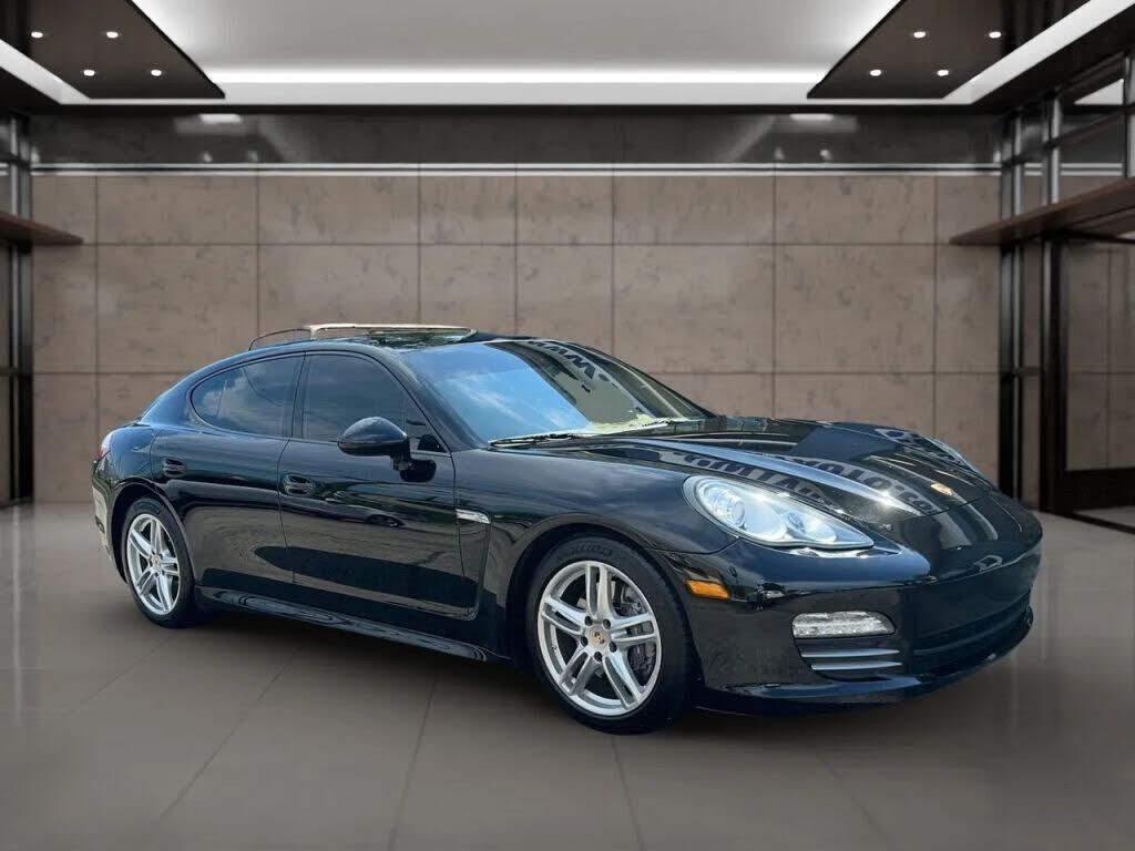 2012 PORSCHE Panamera