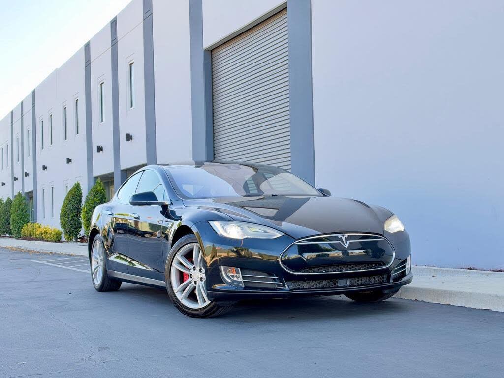2014 TESLA Model S