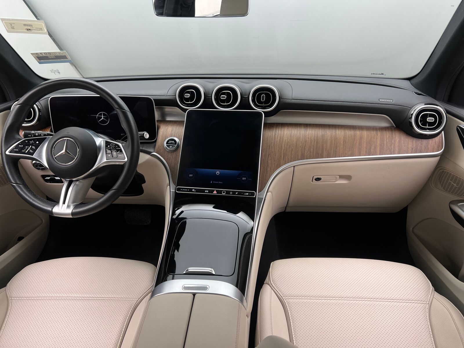 2024 Mercedes-Benz GLC-Class