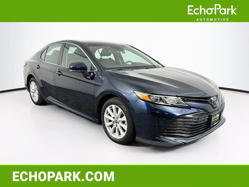 2020 TOYOTA Camry