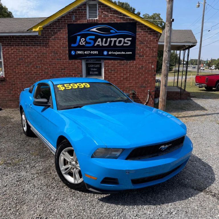 2010 FORD Mustang