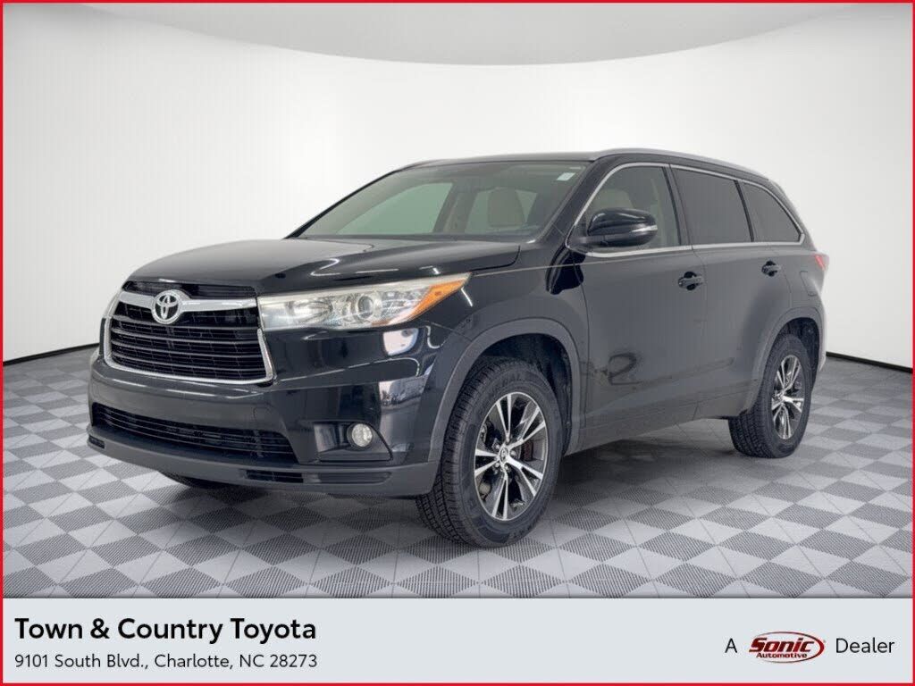 2016 TOYOTA Highlander