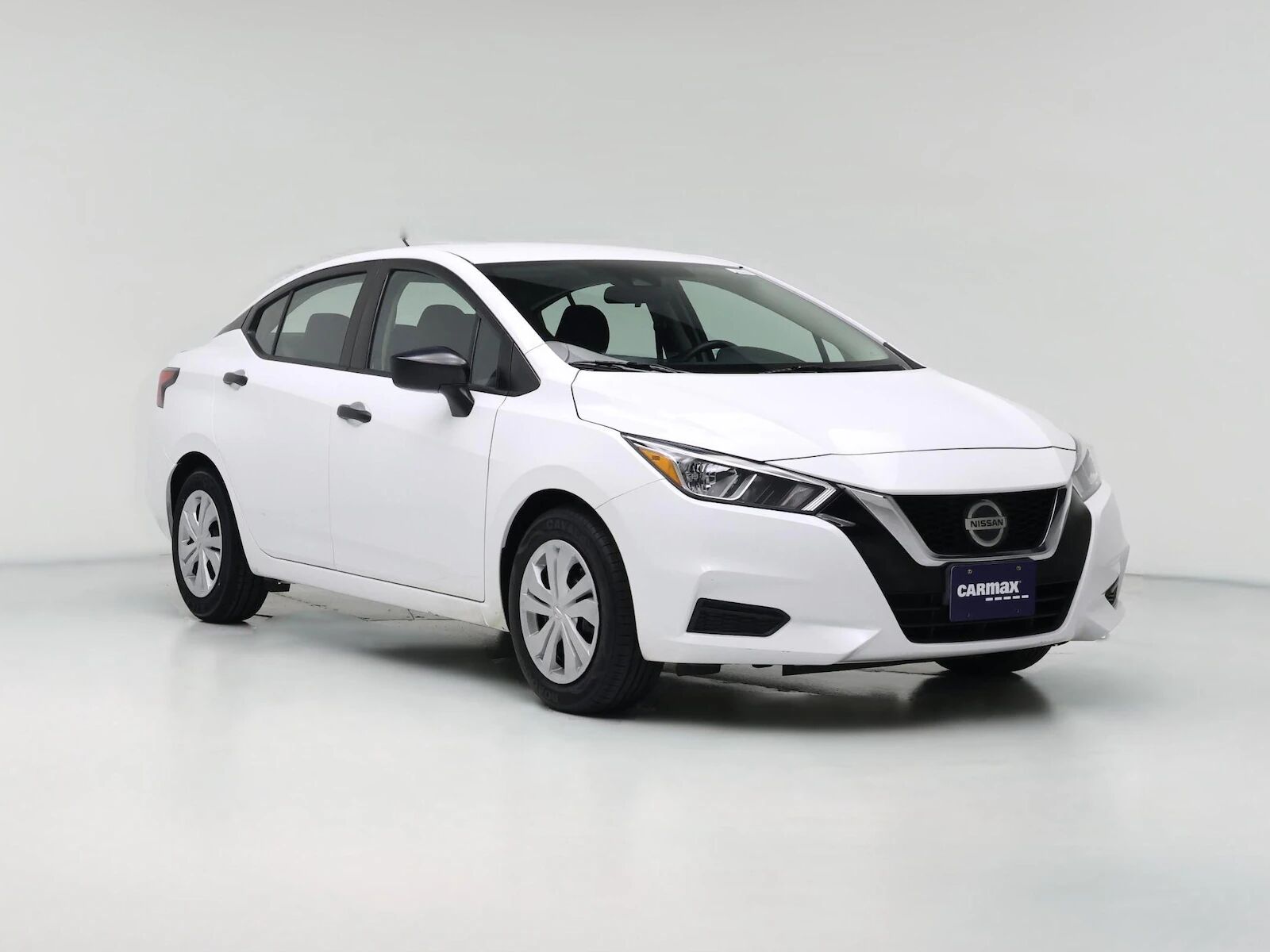 2022 NISSAN Versa