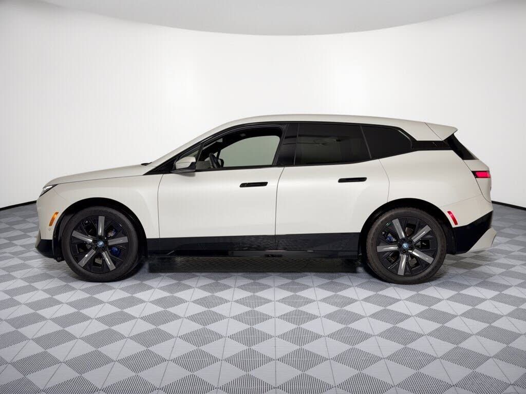 2024 BMW iX