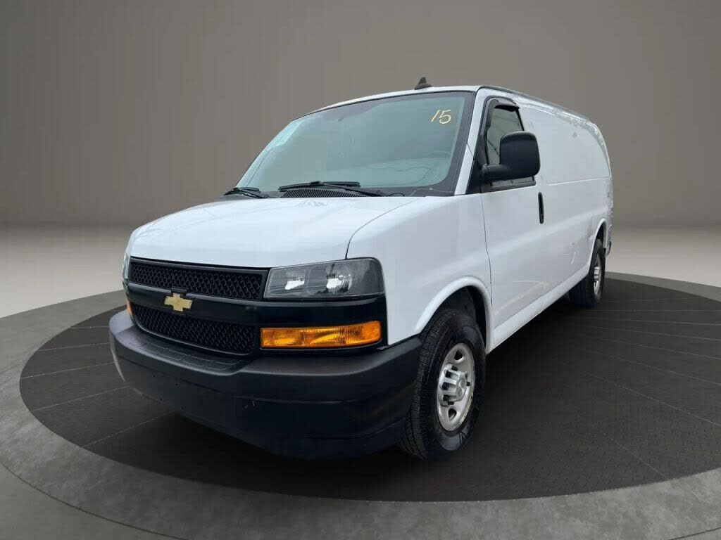2020 CHEVROLET Express