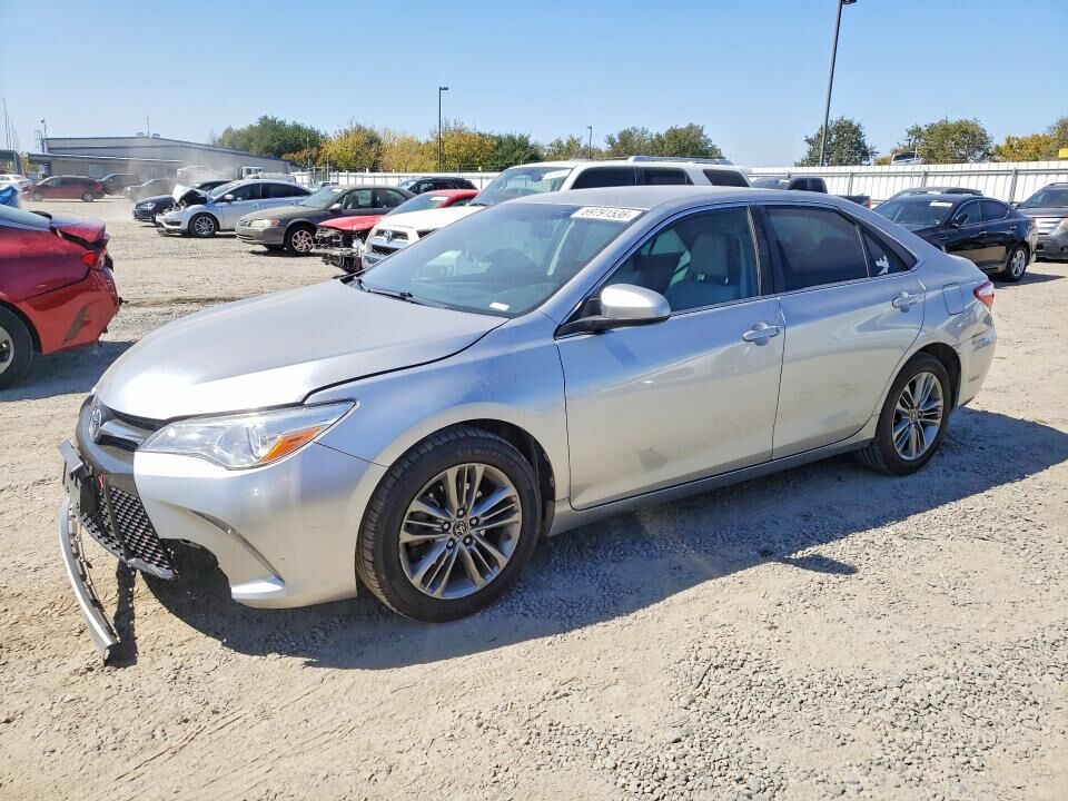 2016 TOYOTA Camry