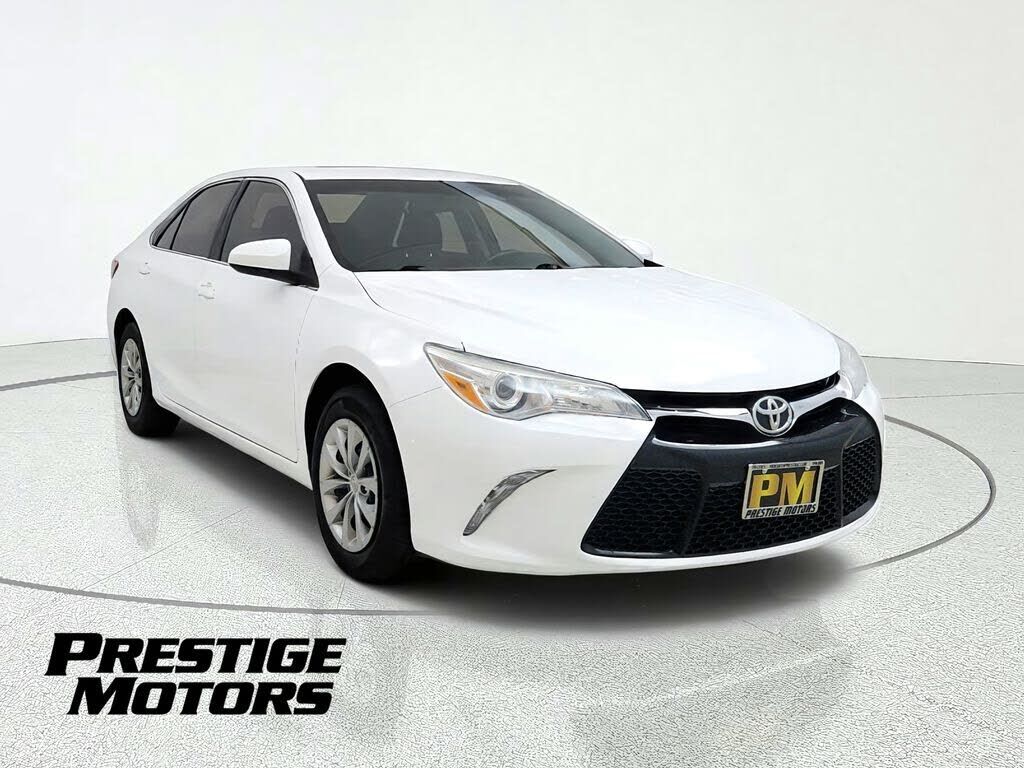 2017 TOYOTA Camry