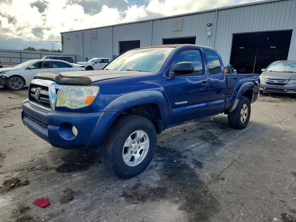 2005 TOYOTA Tacoma