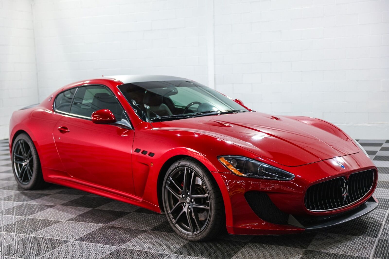 2012 MASERATI Granturismo