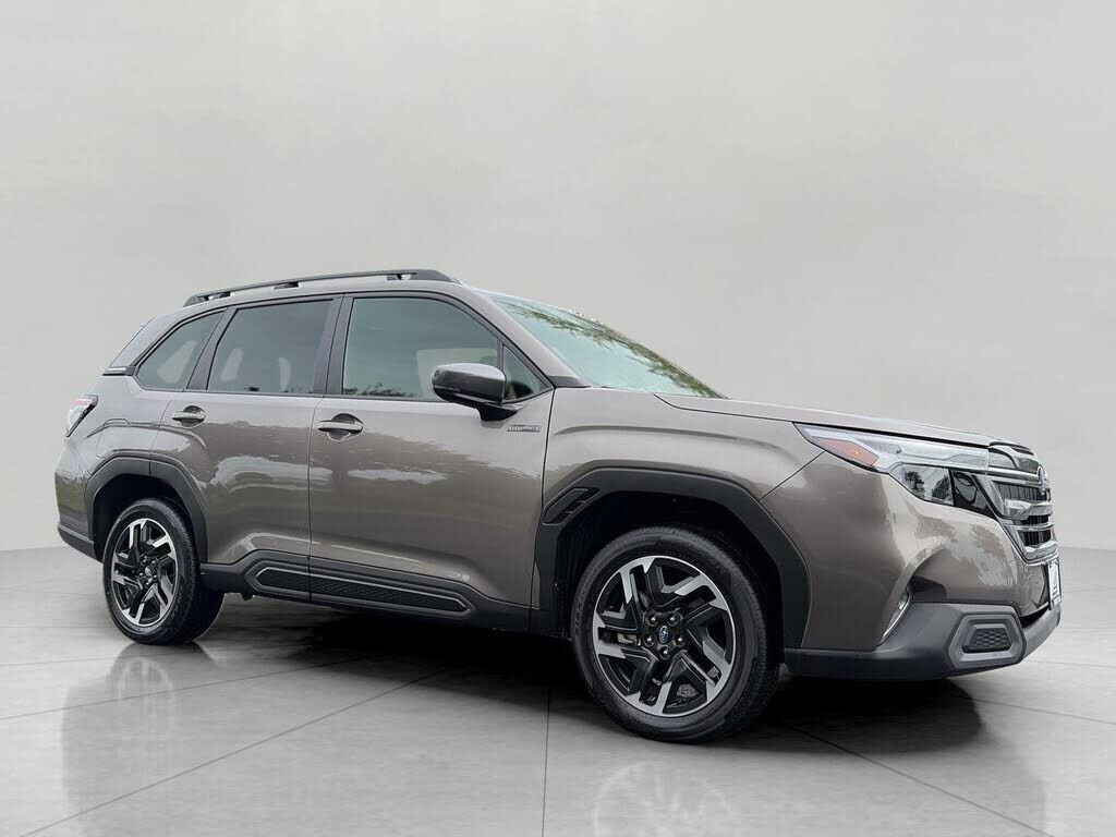2025 SUBARU Forester