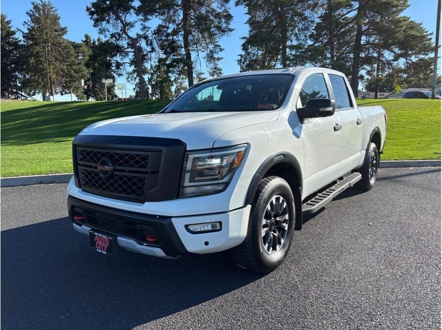 2021 NISSAN Titan