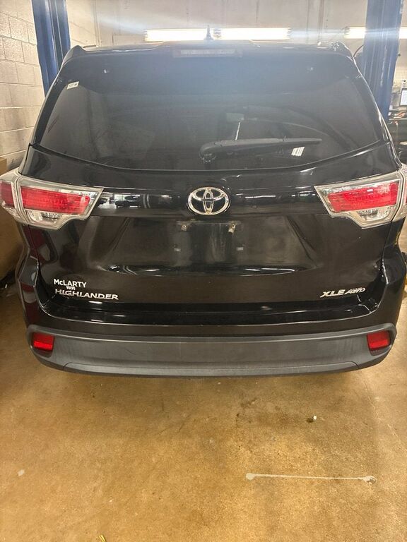 2015 TOYOTA Highlander