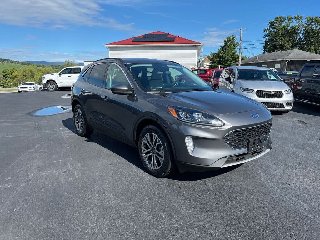 2021 FORD Escape