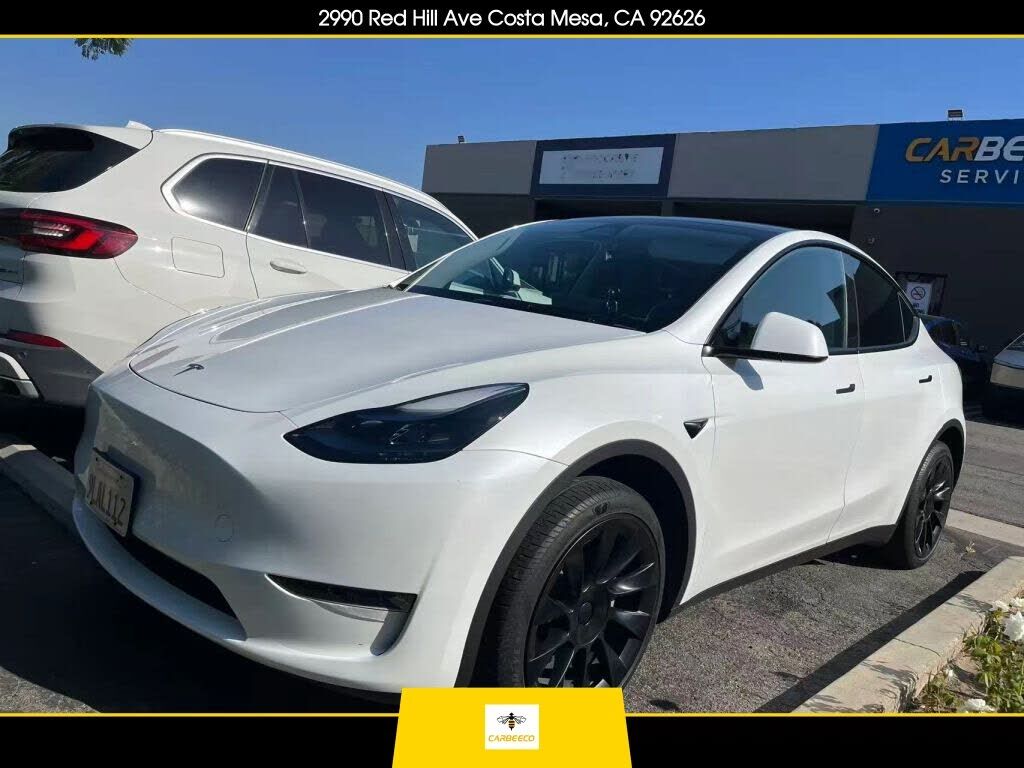 2024 TESLA Model Y