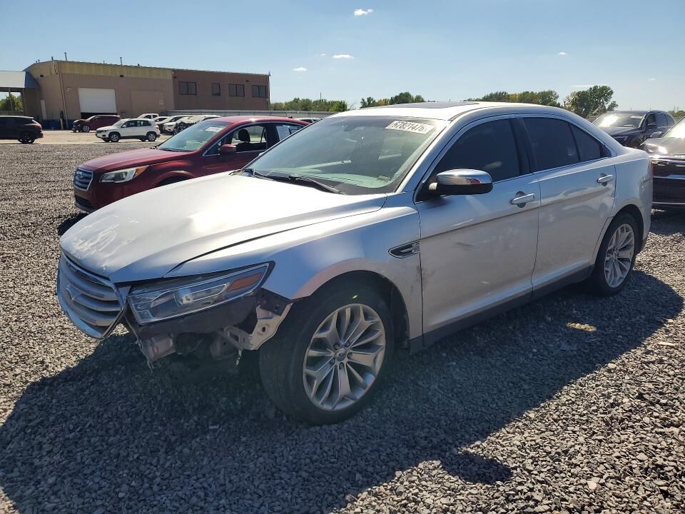 2013 FORD Taurus