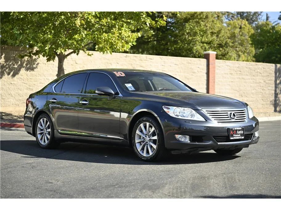 2010 LEXUS LS