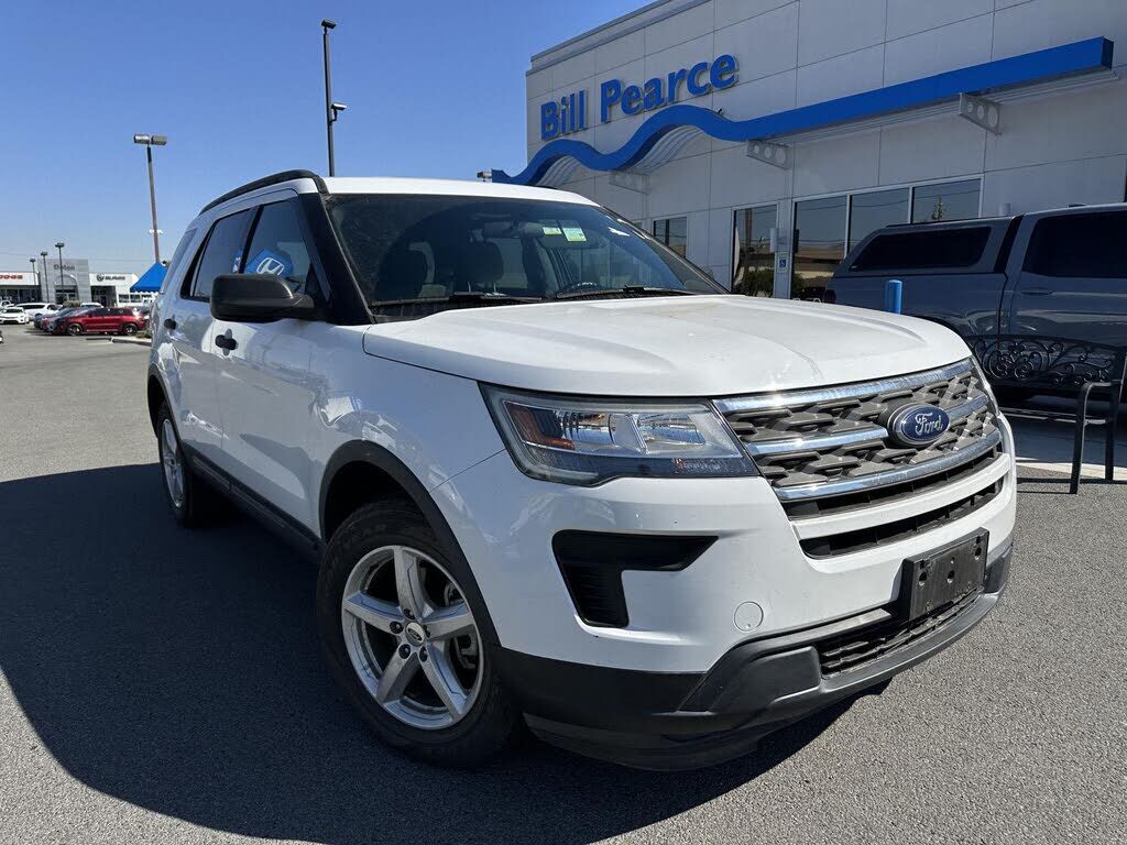 2018 FORD Explorer