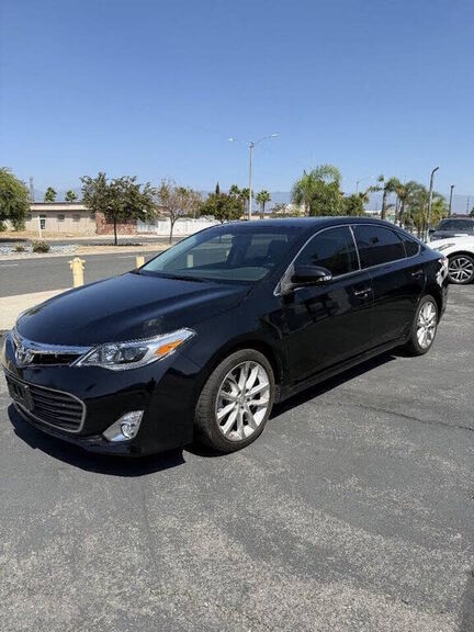 2013 TOYOTA Avalon