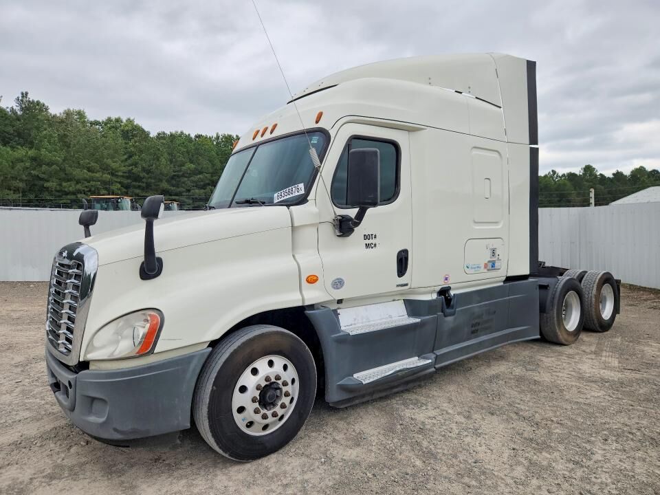 2015 FREIGHTLINER Cascadia