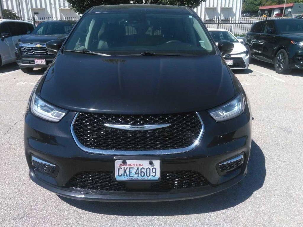 2023 CHRYSLER Pacifica