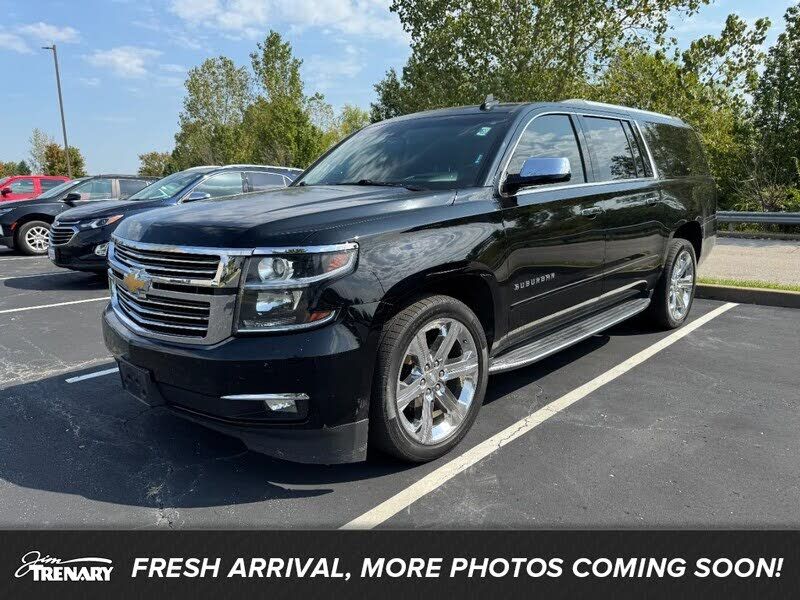 2017 CHEVROLET Suburban