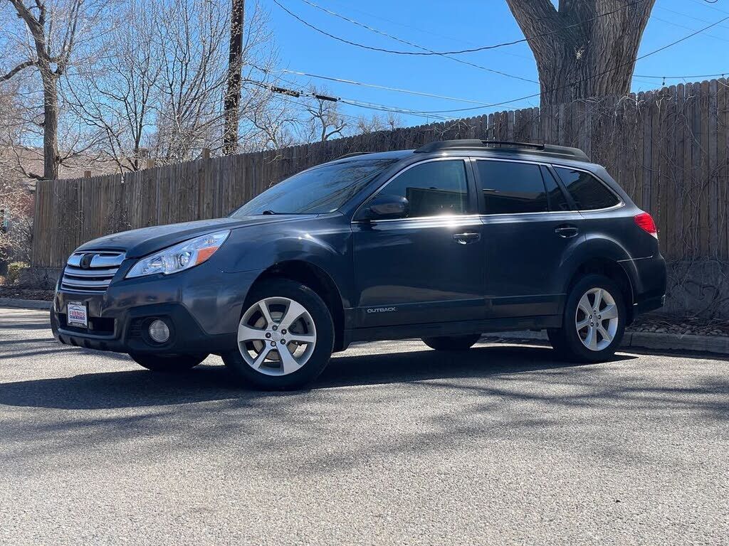 2014 SUBARU Outback