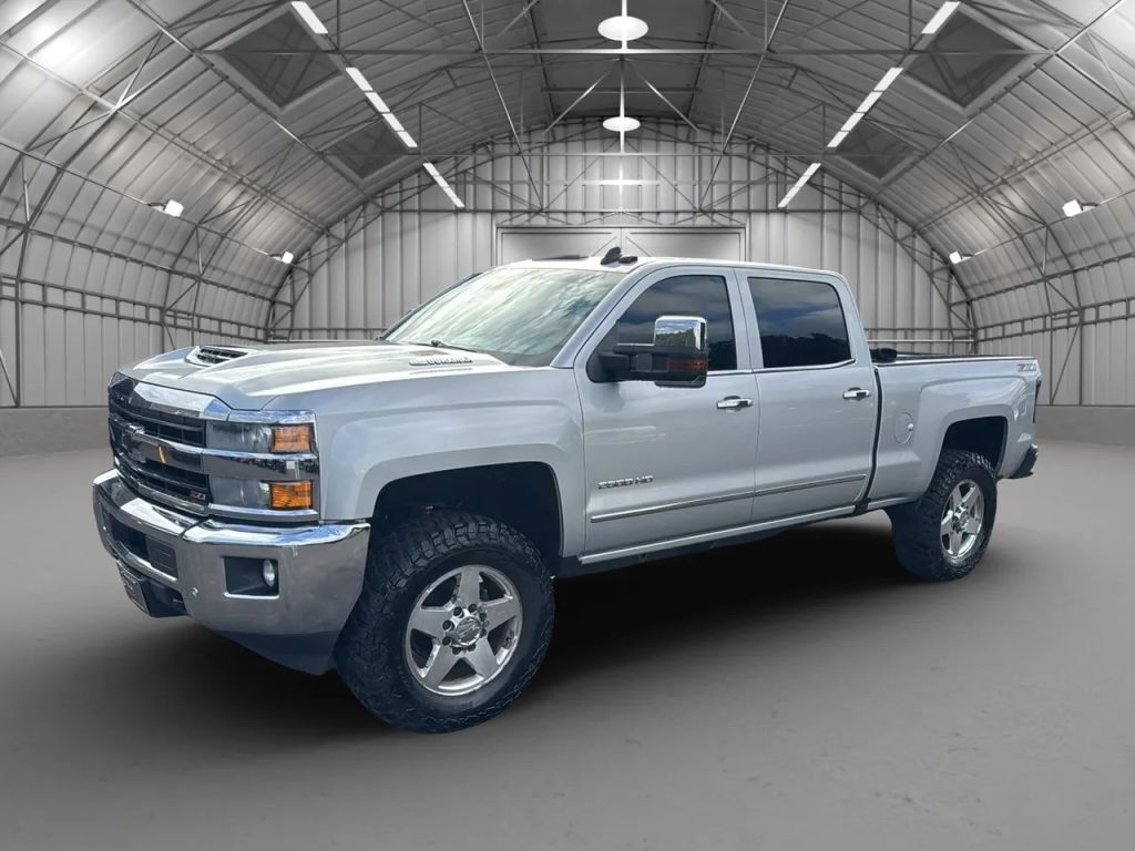 2018 CHEVROLET Silverado