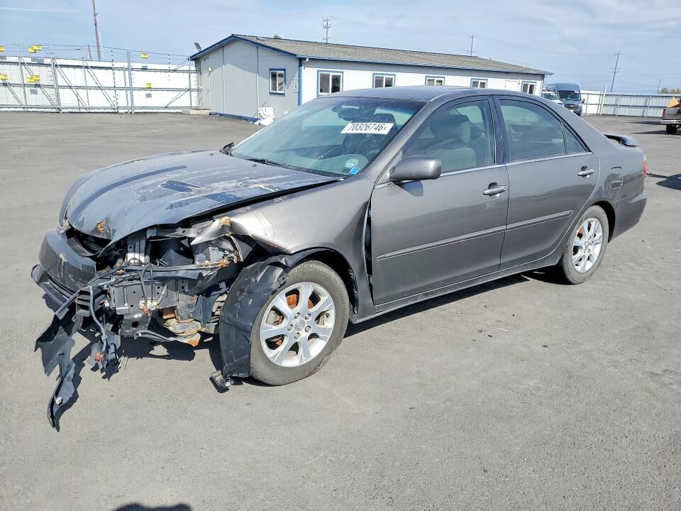 2005 TOYOTA Camry