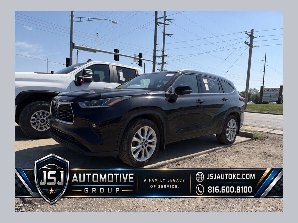 2021 TOYOTA Highlander