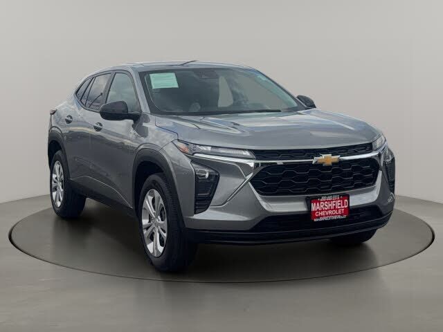 2025 CHEVROLET Trax