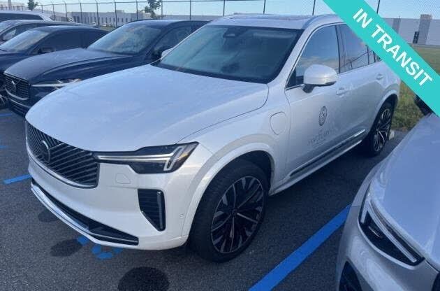 2025 VOLVO XC90
