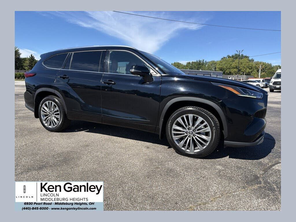 2021 TOYOTA Highlander