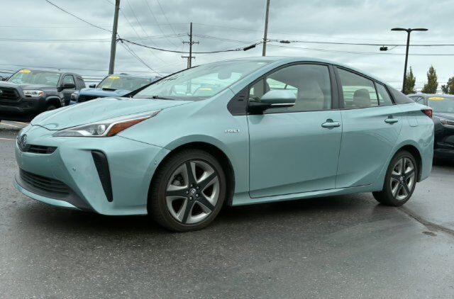 2019 TOYOTA PRIUS