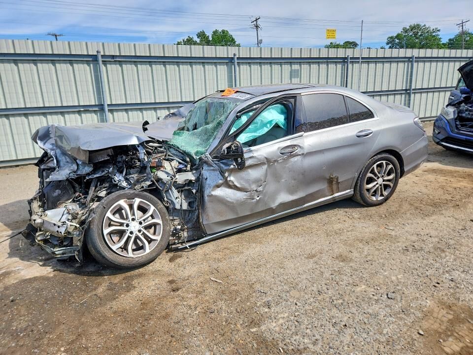 2015 MERCEDES-BENZ C-Class