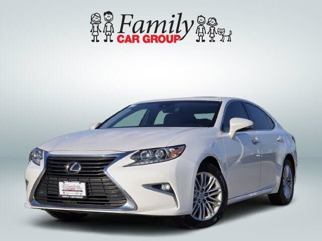2016 LEXUS ES