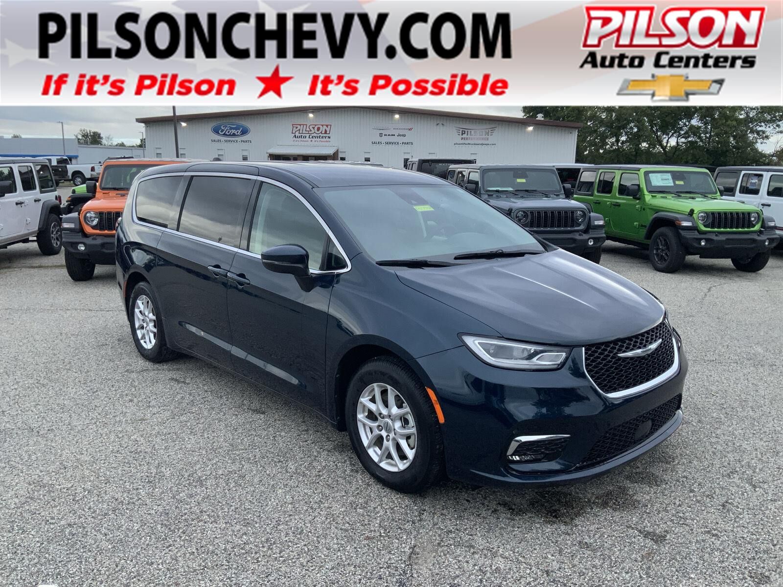2023 CHRYSLER Pacifica