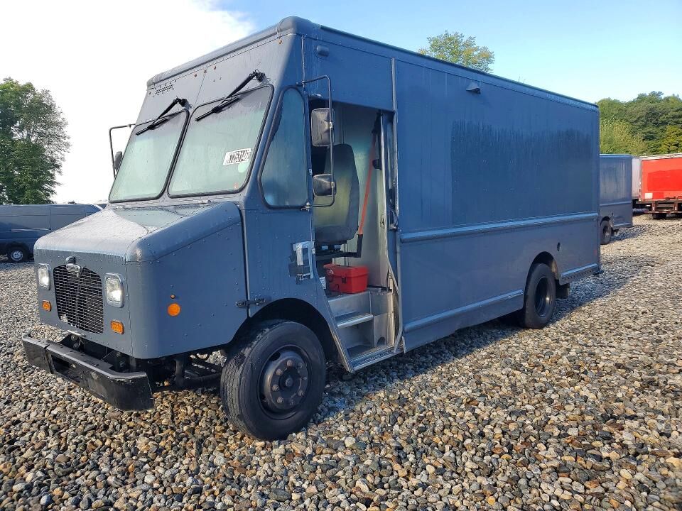 2021 FREIGHTLINER MT 45G Front Gasoline Engine Walk in Van Chassis