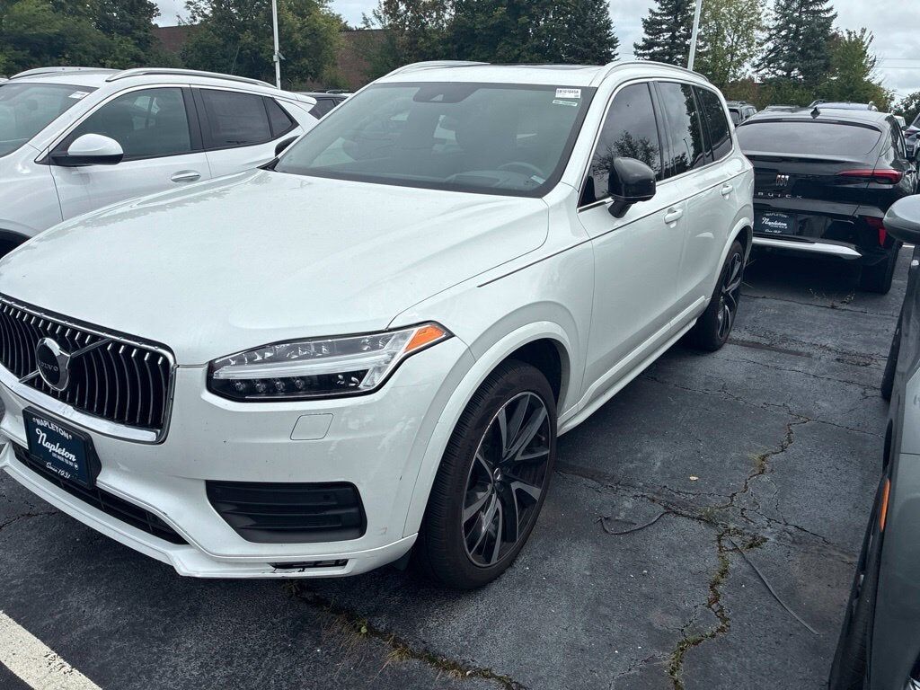 2020 VOLVO XC90
