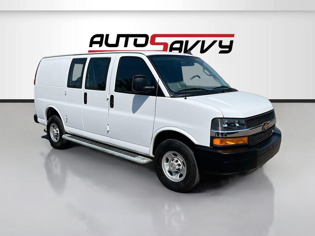 2024 CHEVROLET Express