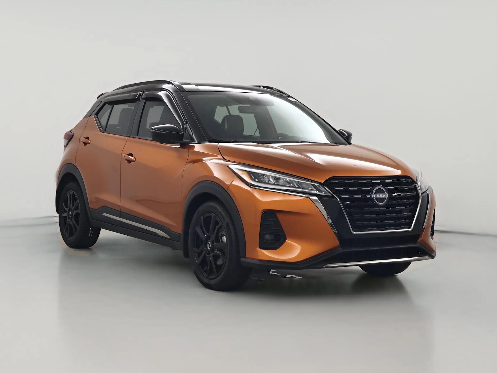 2023 NISSAN Kicks