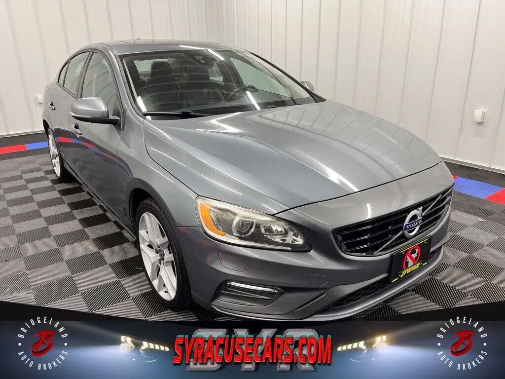 2018 VOLVO S60
