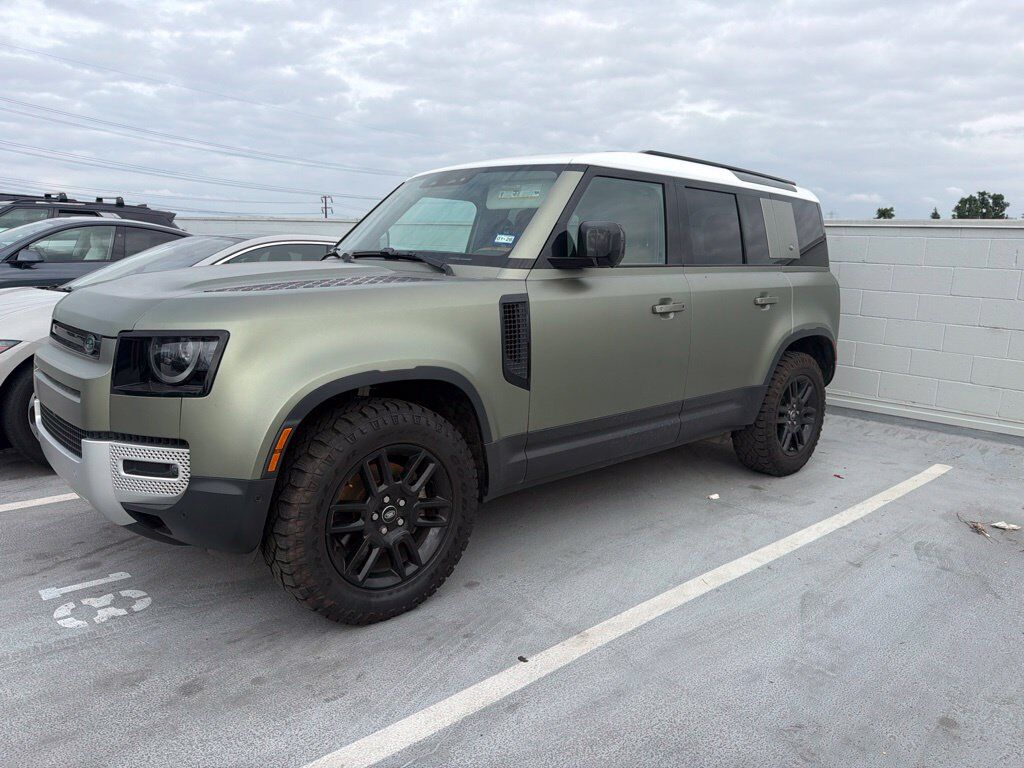 2024 LAND ROVER Defender