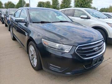 2015 FORD Taurus