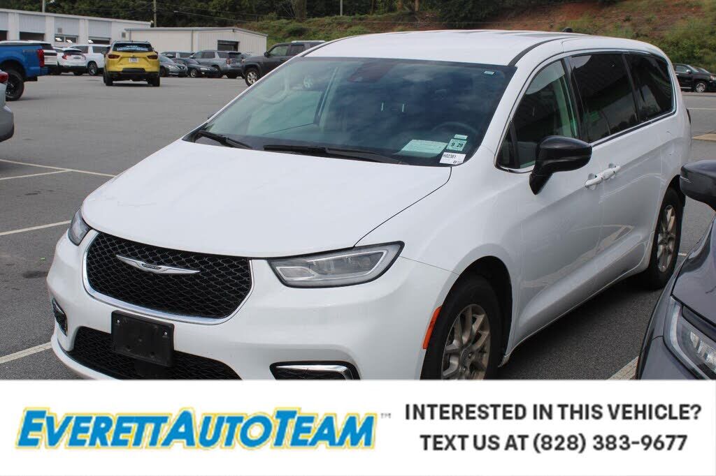 2024 CHRYSLER Pacifica