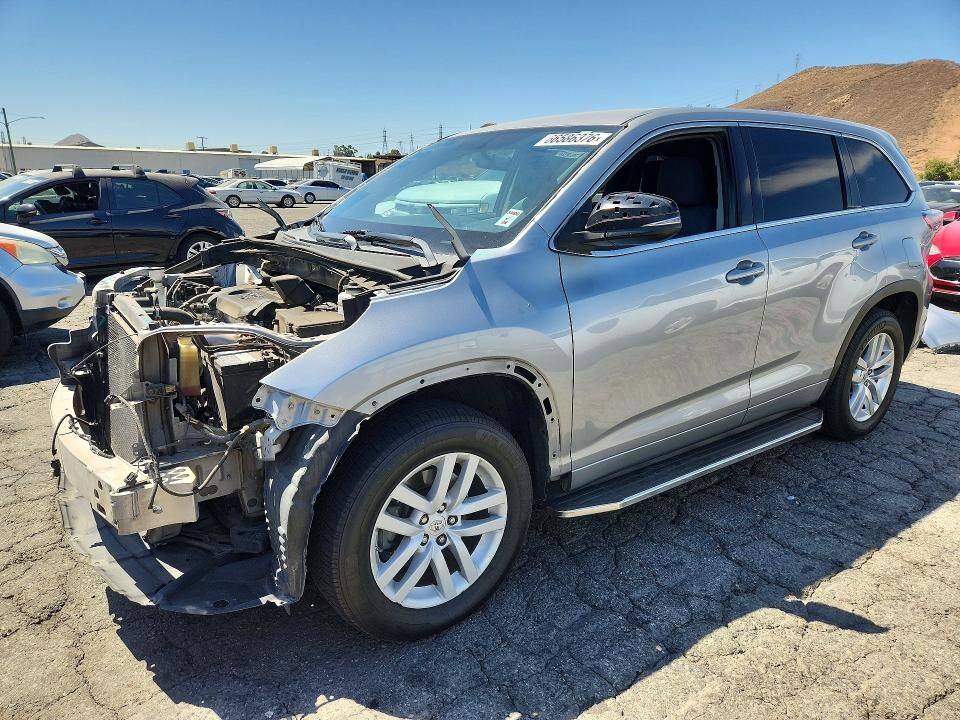2015 TOYOTA Highlander