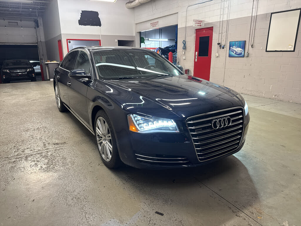 2014 AUDI A8