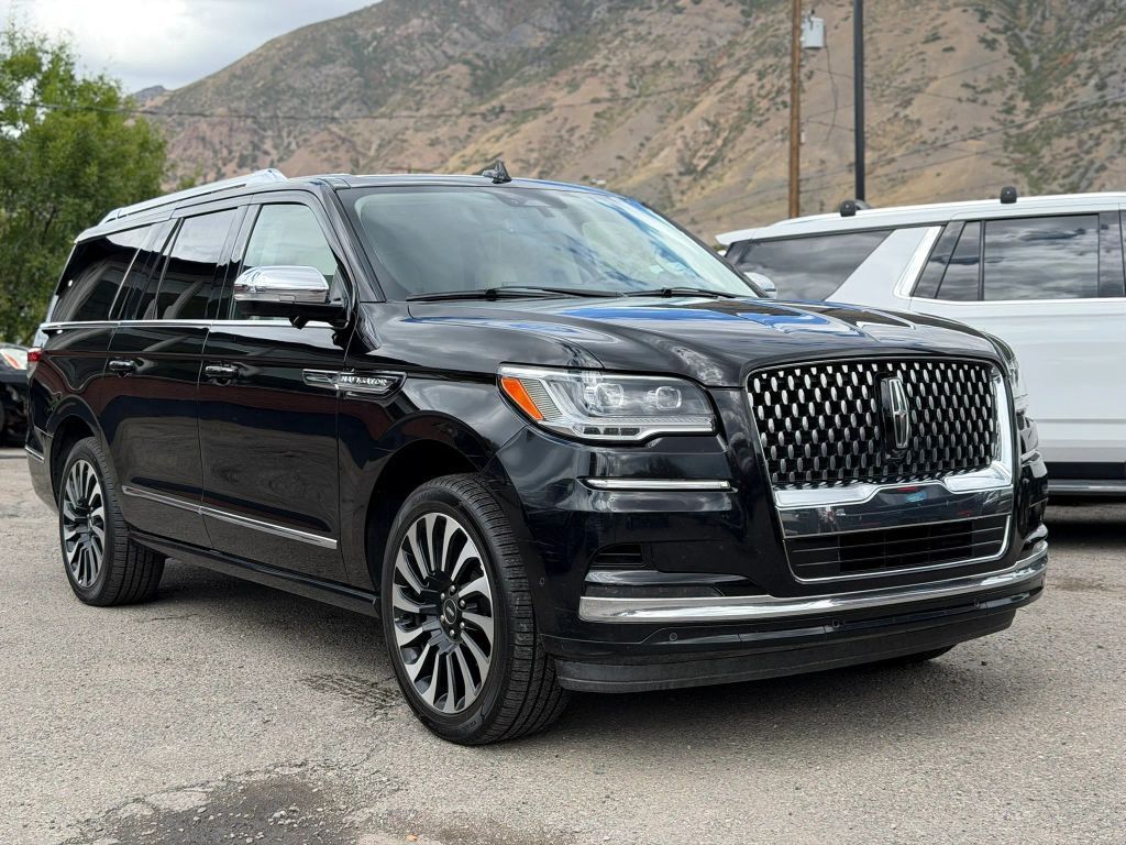 2022 LINCOLN Navigator L
