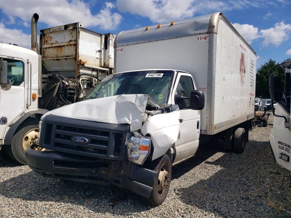 2019 FORD E-450