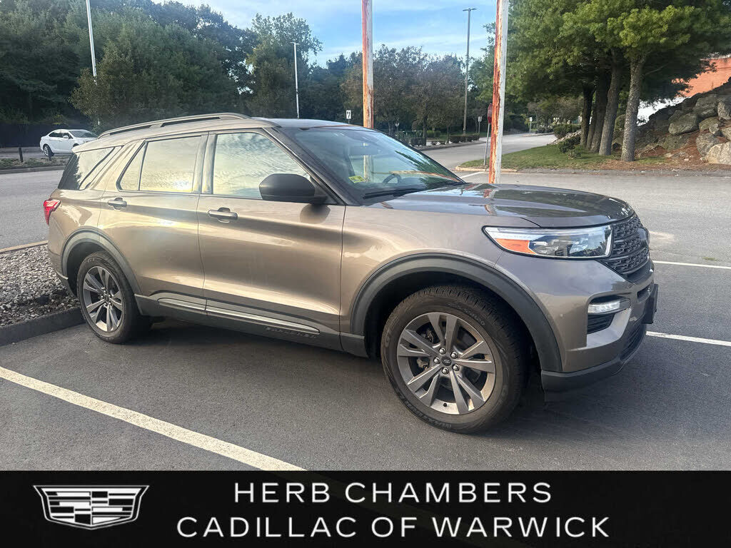 2021 FORD Explorer